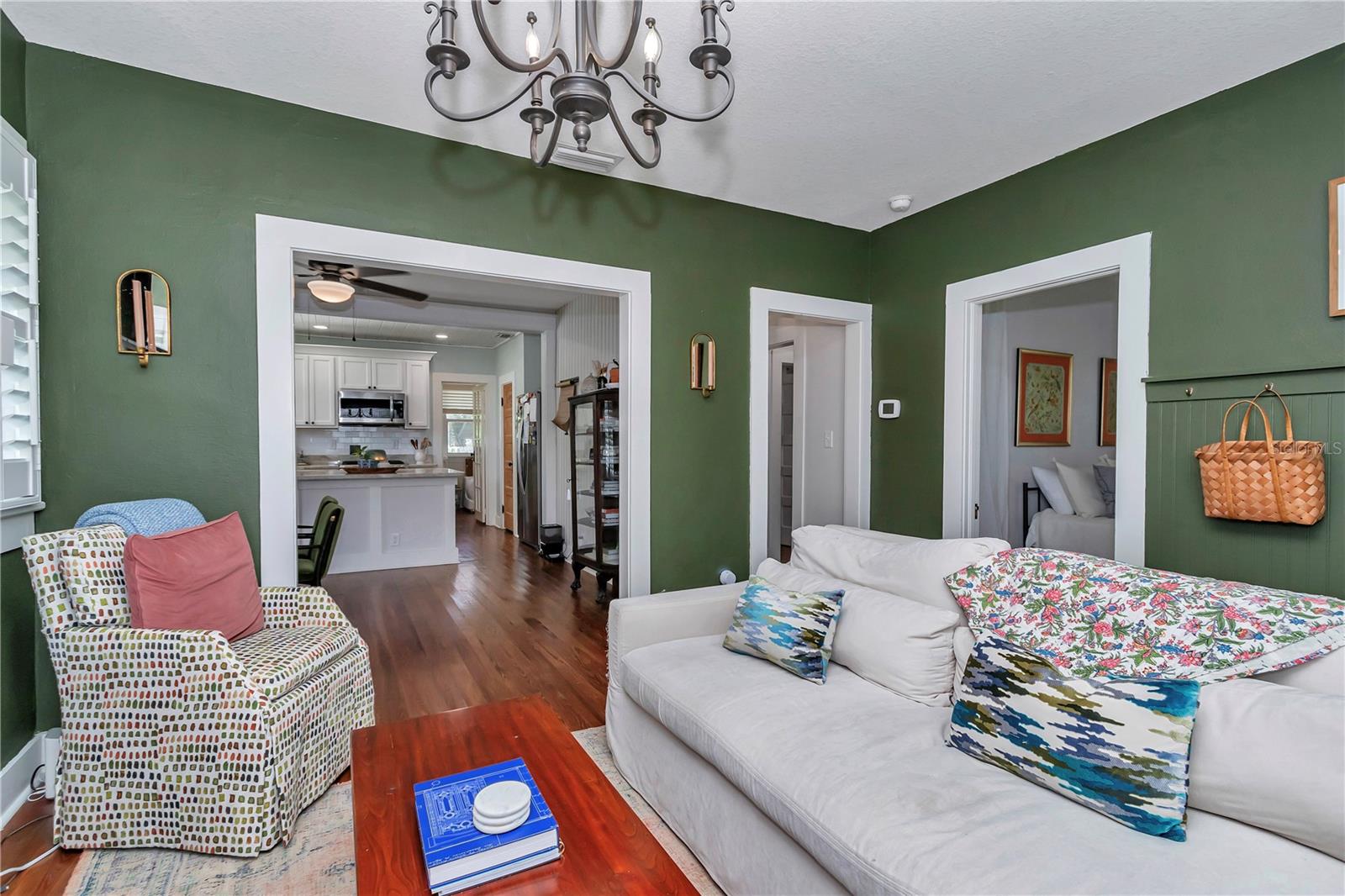 MAGNOLIA PLACE - Residential