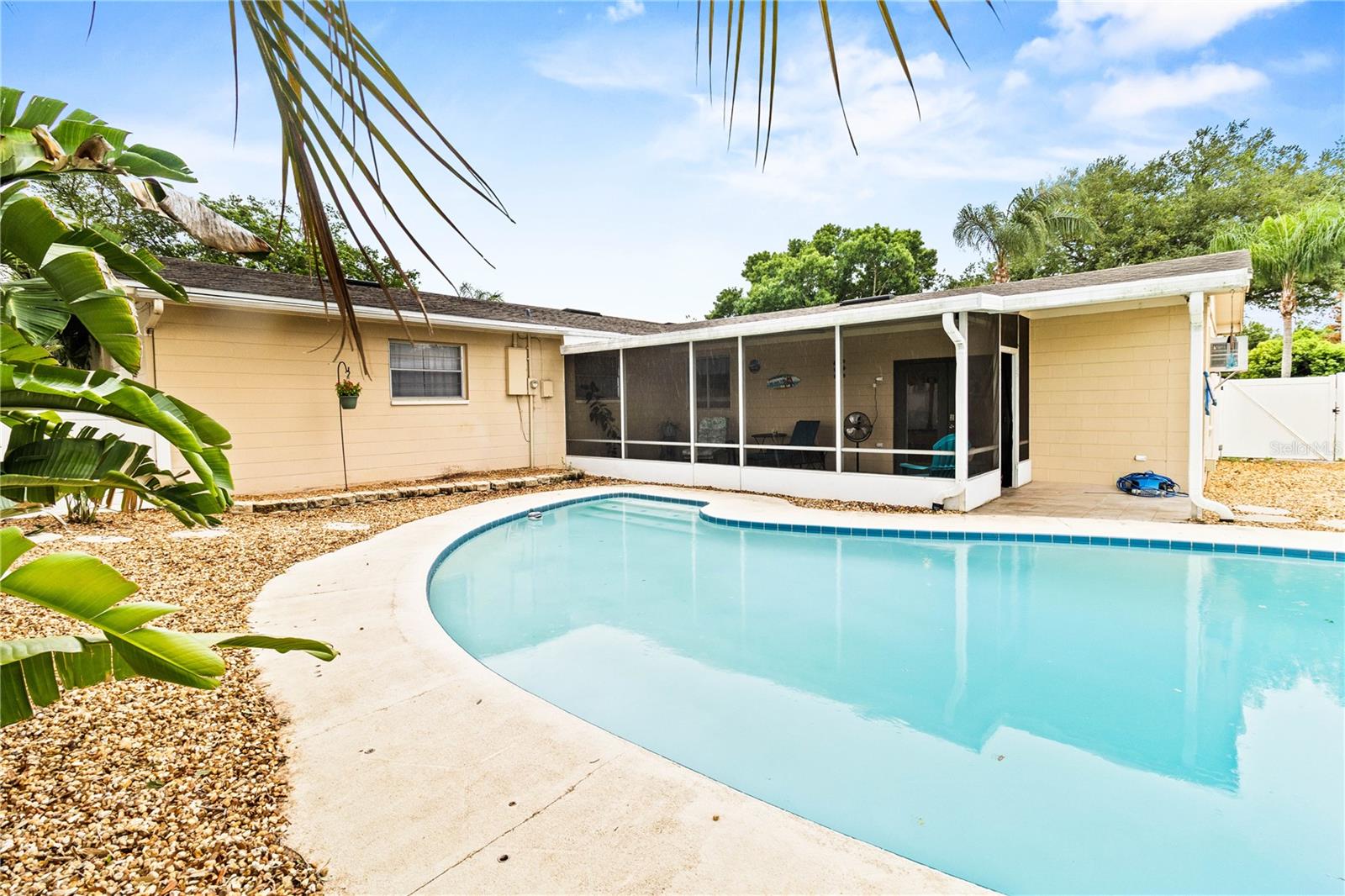 SOMERSET - Residential