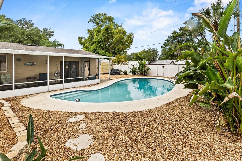 Photo of 6227 Woodsfield Way, Lakeland, FL 33813 (MLS # L4960966)