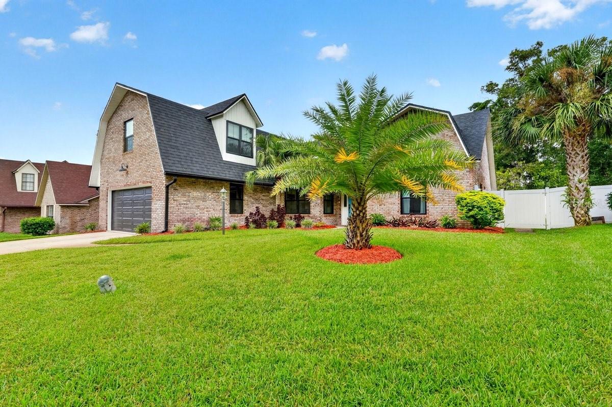 3 FOX HOLLOW DRIVE