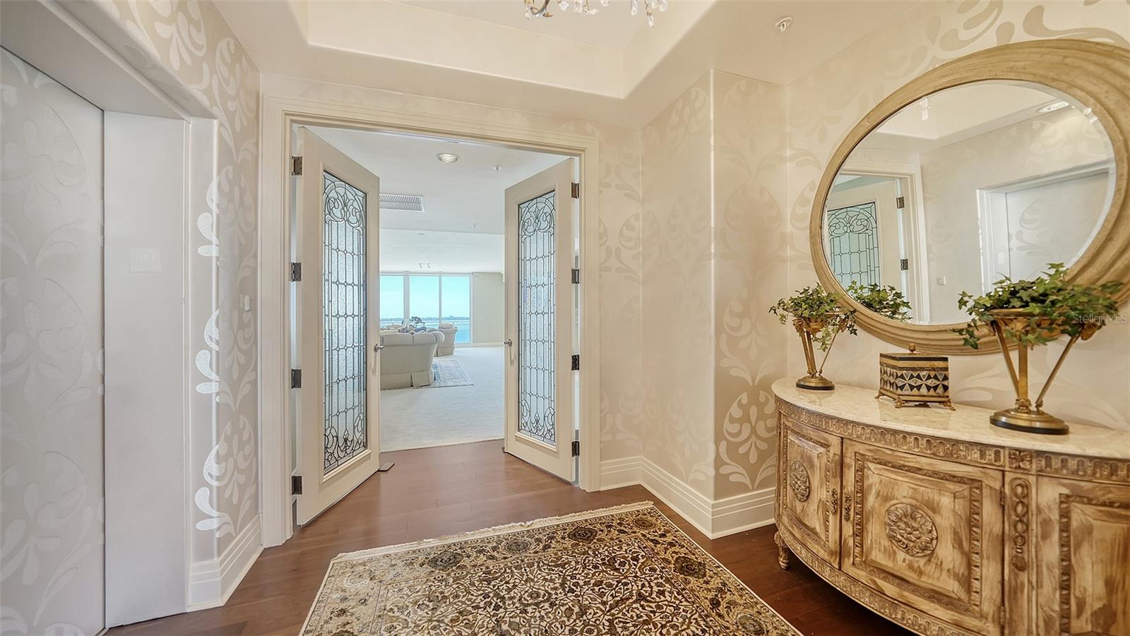 MARINA TOWER - Residential