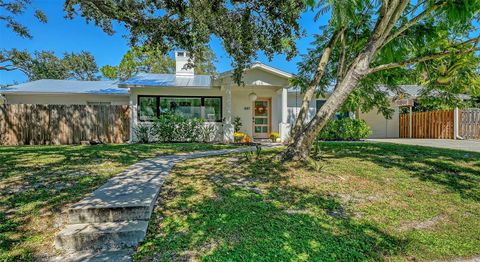 Photo of 887 Patterson Drive, Sarasota, FL 34234 (MLS # A4668057)