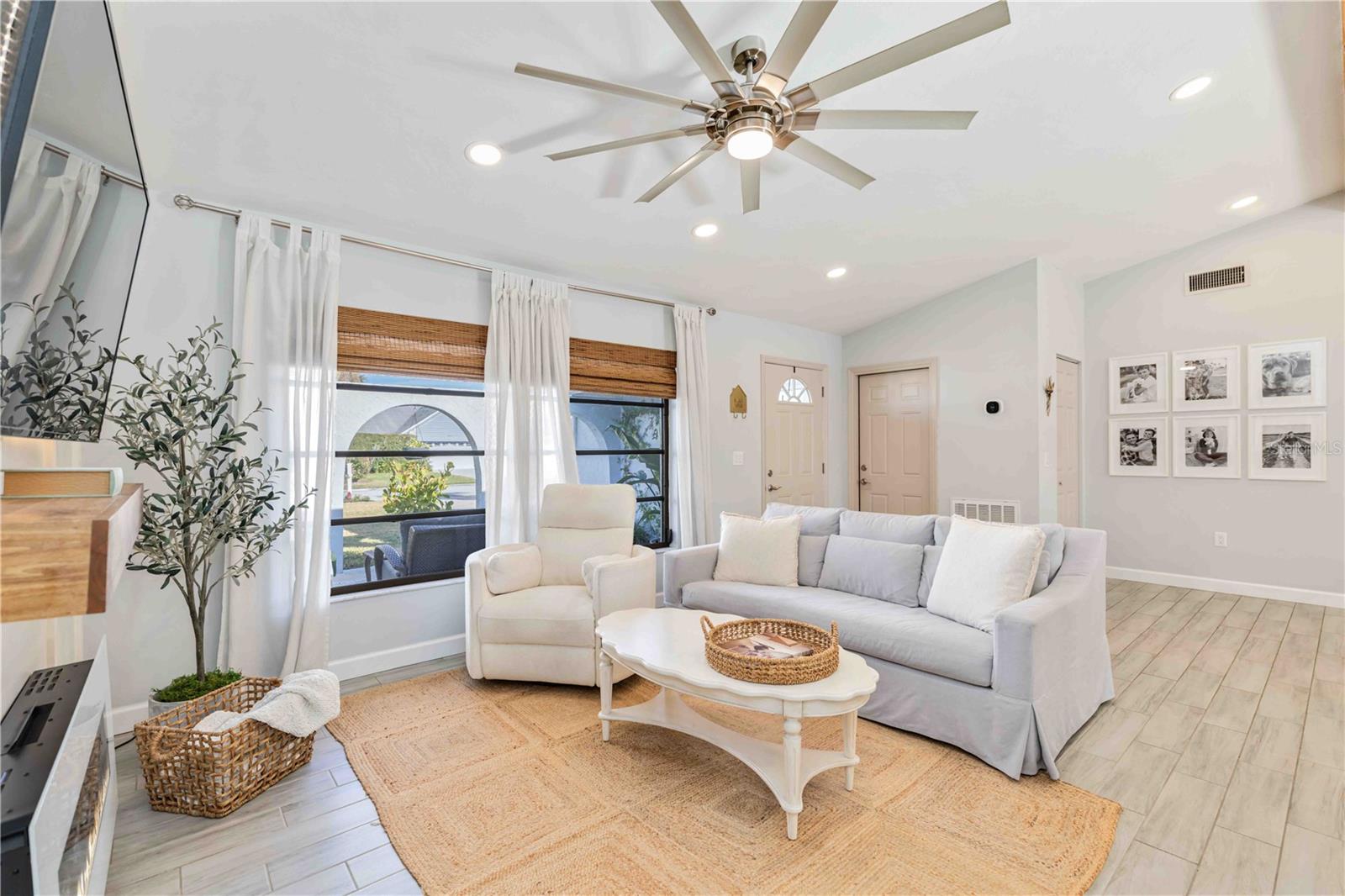 MEADOWS THE - Residential