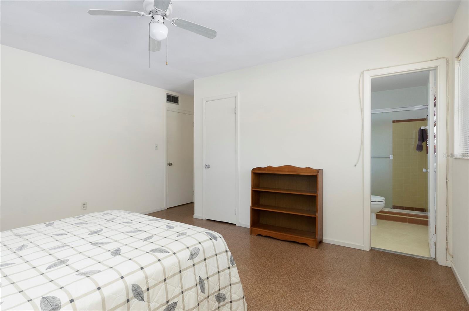 NEWPORT UNIT 1 - Residential