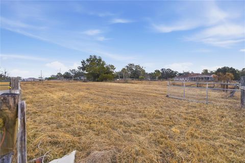 Tiny photo for 9900 SE Sunset Harbor Road, Summerfield, FL 34491 (MLS # OM717282)