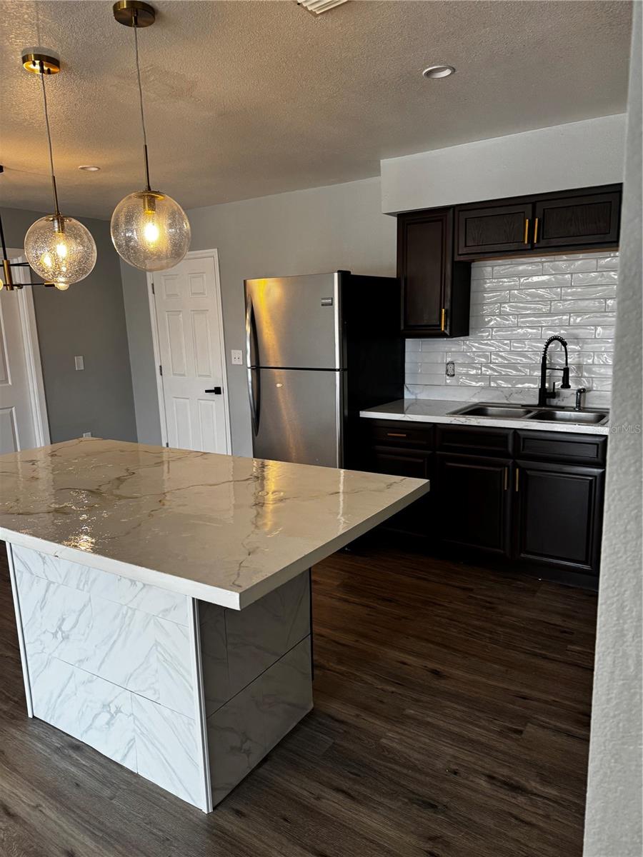 JAN PHYL VILLAGE - Residential Lease