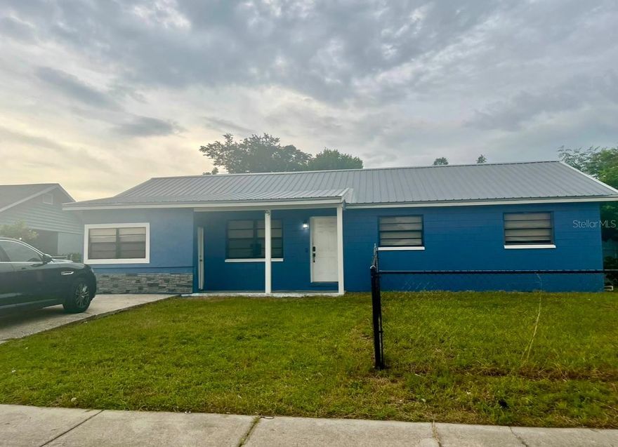 Spacious 5-Bedroom Home for Rent in Winter Haven!

Welcome to this spacious and well-maintained single-family home located in the heart of Winter Haven. Offering 5 bedrooms and 2 full bathrooms with 1,437 square feet of living space, this home provides plenty of room for a large family, multi-generational living, or those who simply enjoy extra space.

The home features a functional layout, generously sized bedrooms, and comfortable living areas perfect for everyday living and entertaining. Natural light flows throughout the home, creating a warm and inviting atmosphere.

Situated on a nice-sized lot, the yard offers space for outdoor enjoyment, play, or relaxation. Conveniently located near schools, shopping, dining, and major roadways, this property offers both comfort and accessibility.

Property Features:

??? 5 Bedrooms

?? 2 Full Bathrooms

?? 1,437 Sq Ft

?? Single-family home

?? Yard space for outdoor enjoyment

?? Convenient Winter Haven location

Ideal for families or anyone seeking extra space in a quiet, established neighborhood.