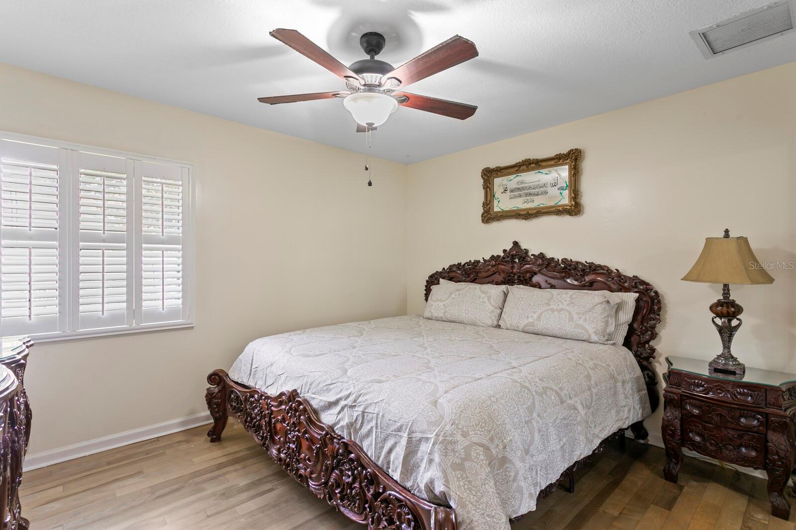 THERESA ARBOR - Residential