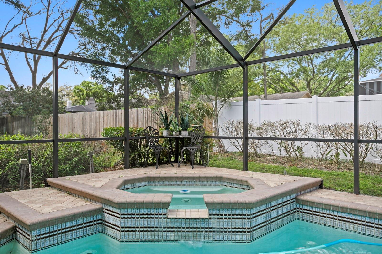 THERESA ARBOR - Residential