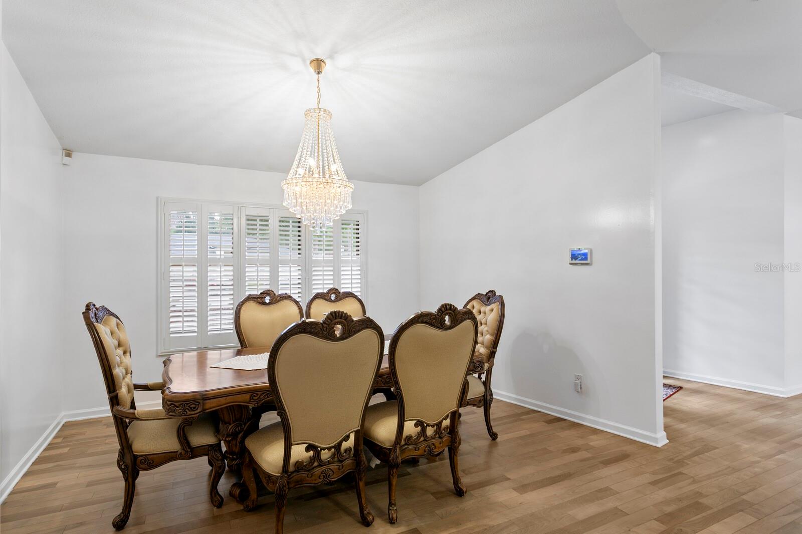 THERESA ARBOR - Residential