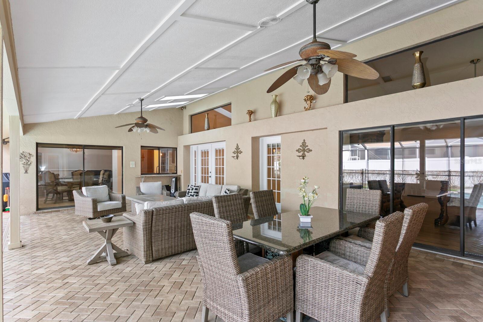 THERESA ARBOR - Residential