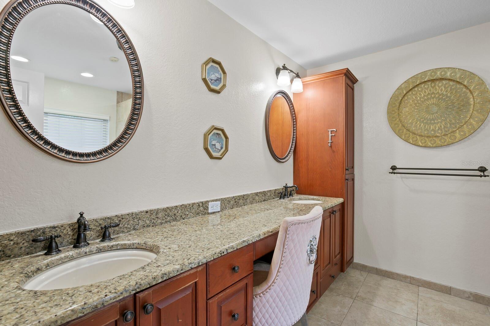 THERESA ARBOR - Residential