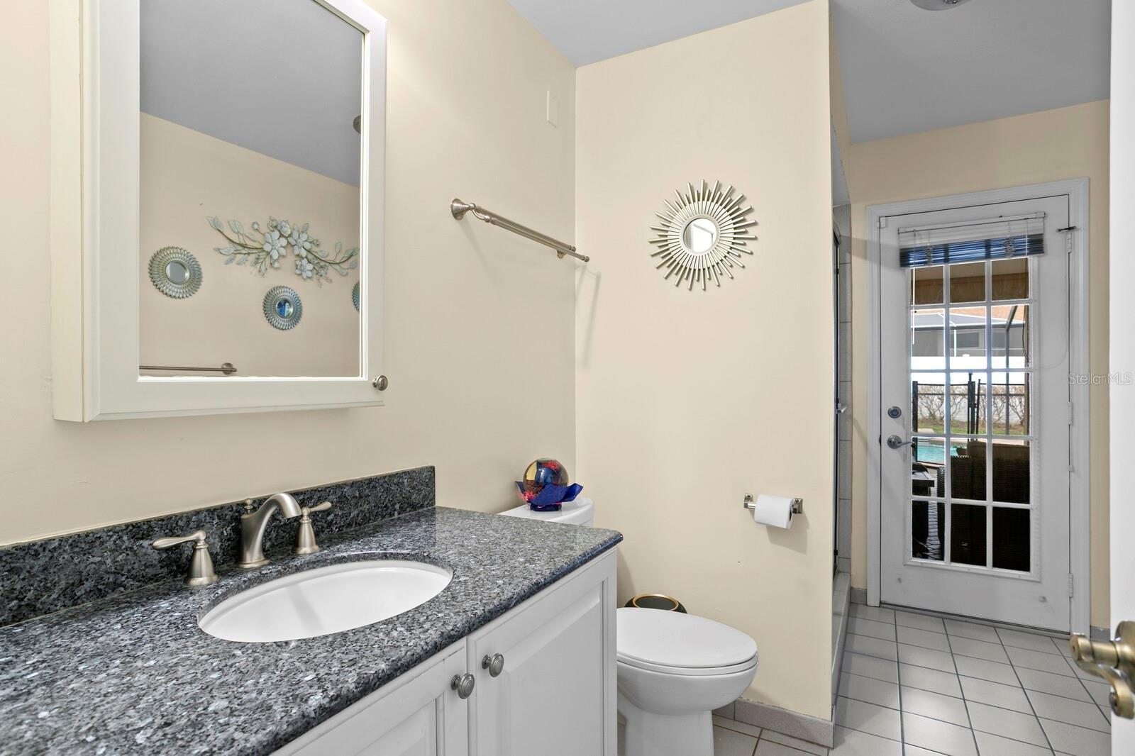 THERESA ARBOR - Residential