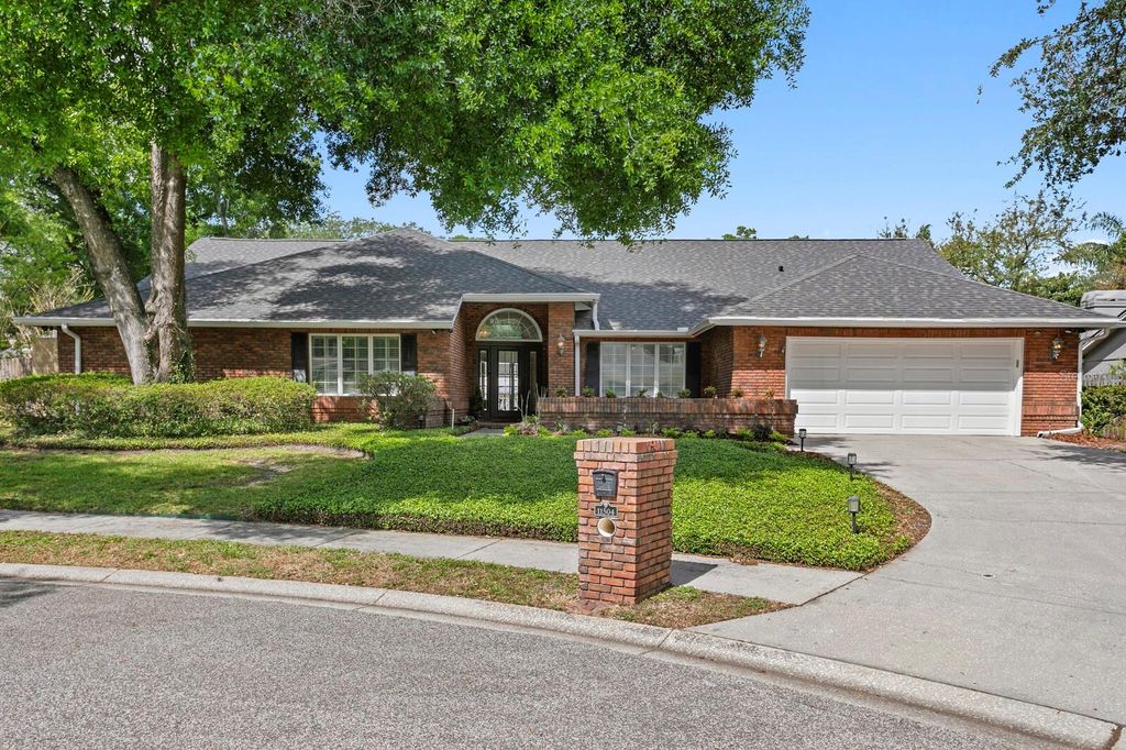 Photo of 11504 Moffat Place, Temple Terrace, FL 33617 (MLS # TB8494014)