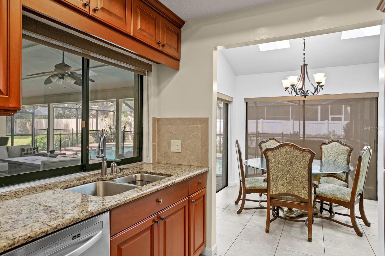 THERESA ARBOR - Residential