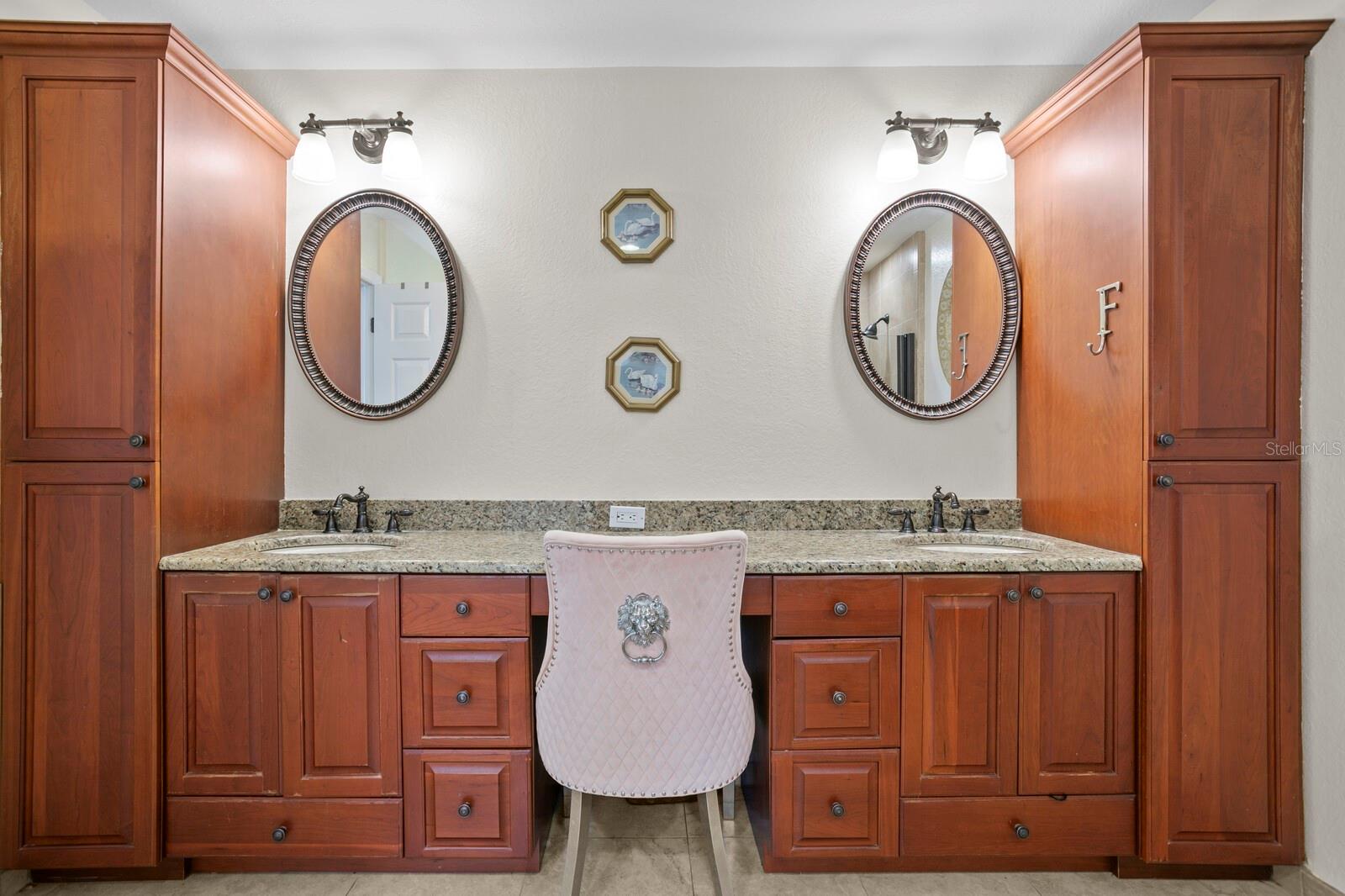 THERESA ARBOR - Residential