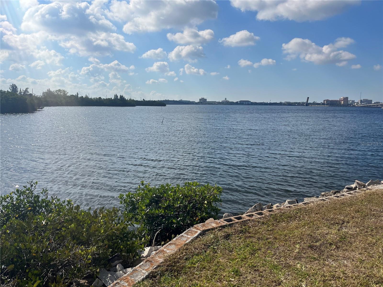 JET MOBILE HOME PARK SEC ONE CO-OP - Land