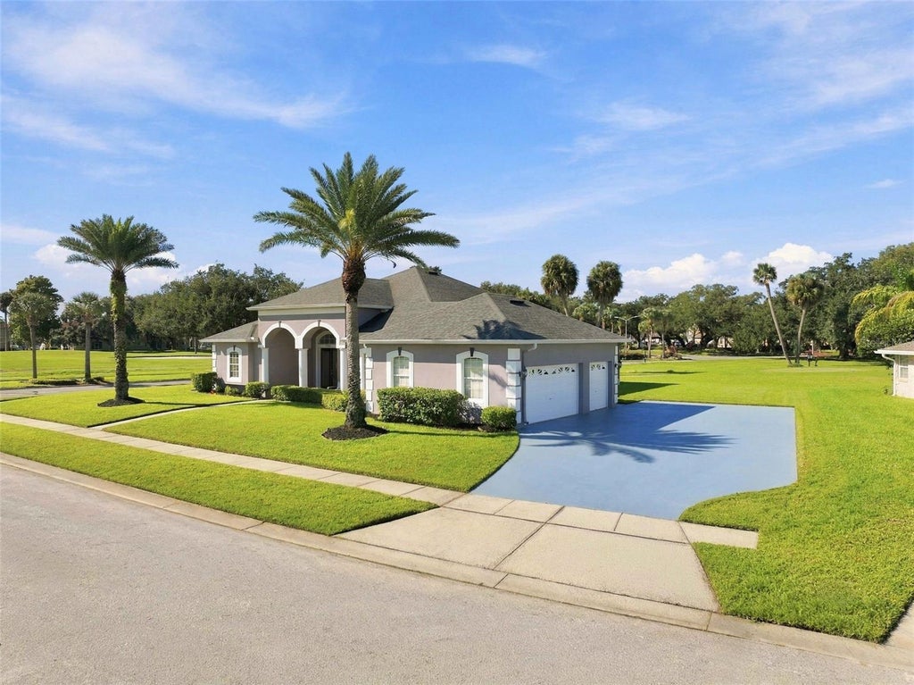 Photo of 2200 Tournament Court, Kissimmee, FL 34746 (MLS # O6446785)