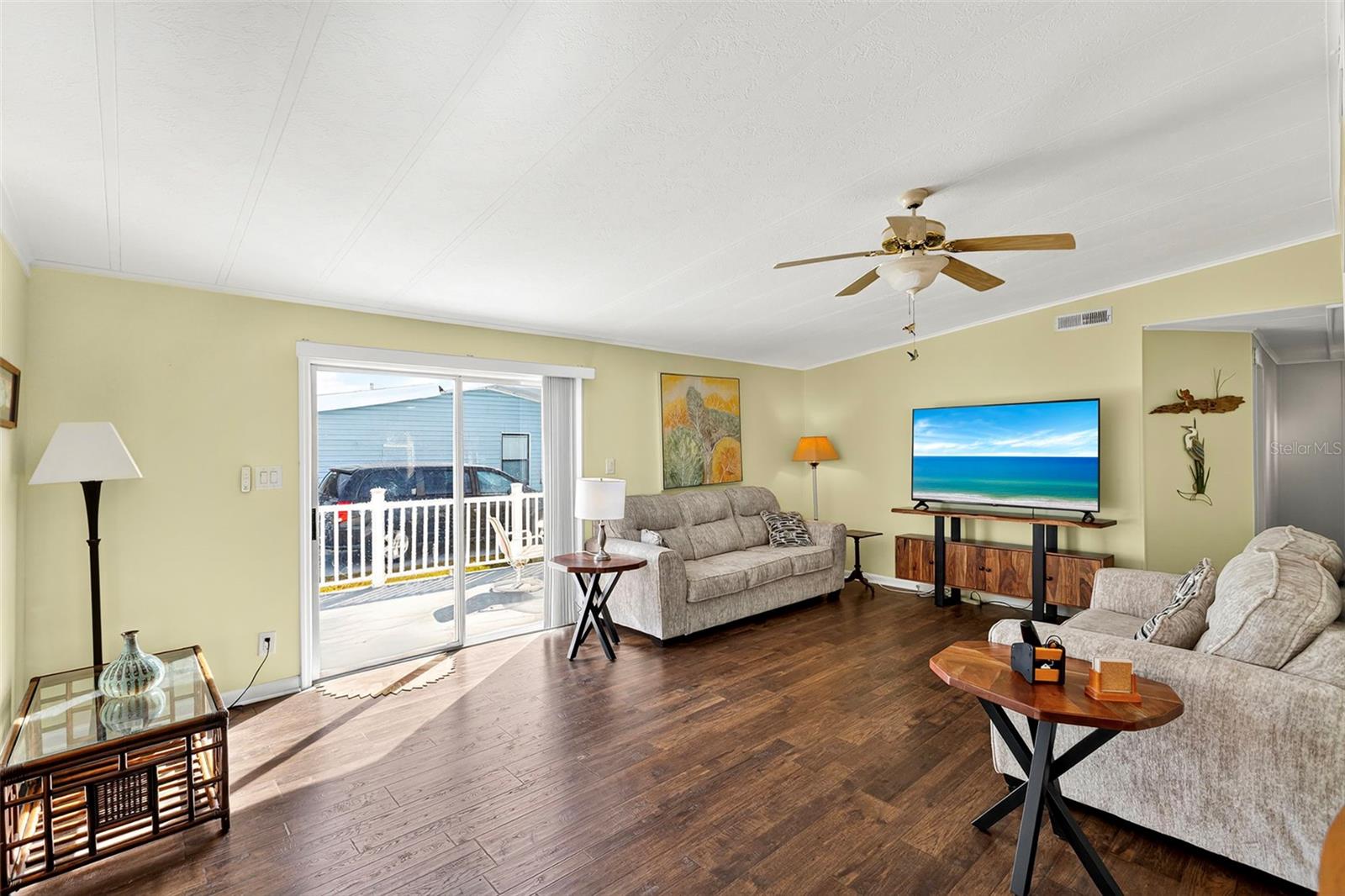 LA CASA MHP CO-OP - Residential