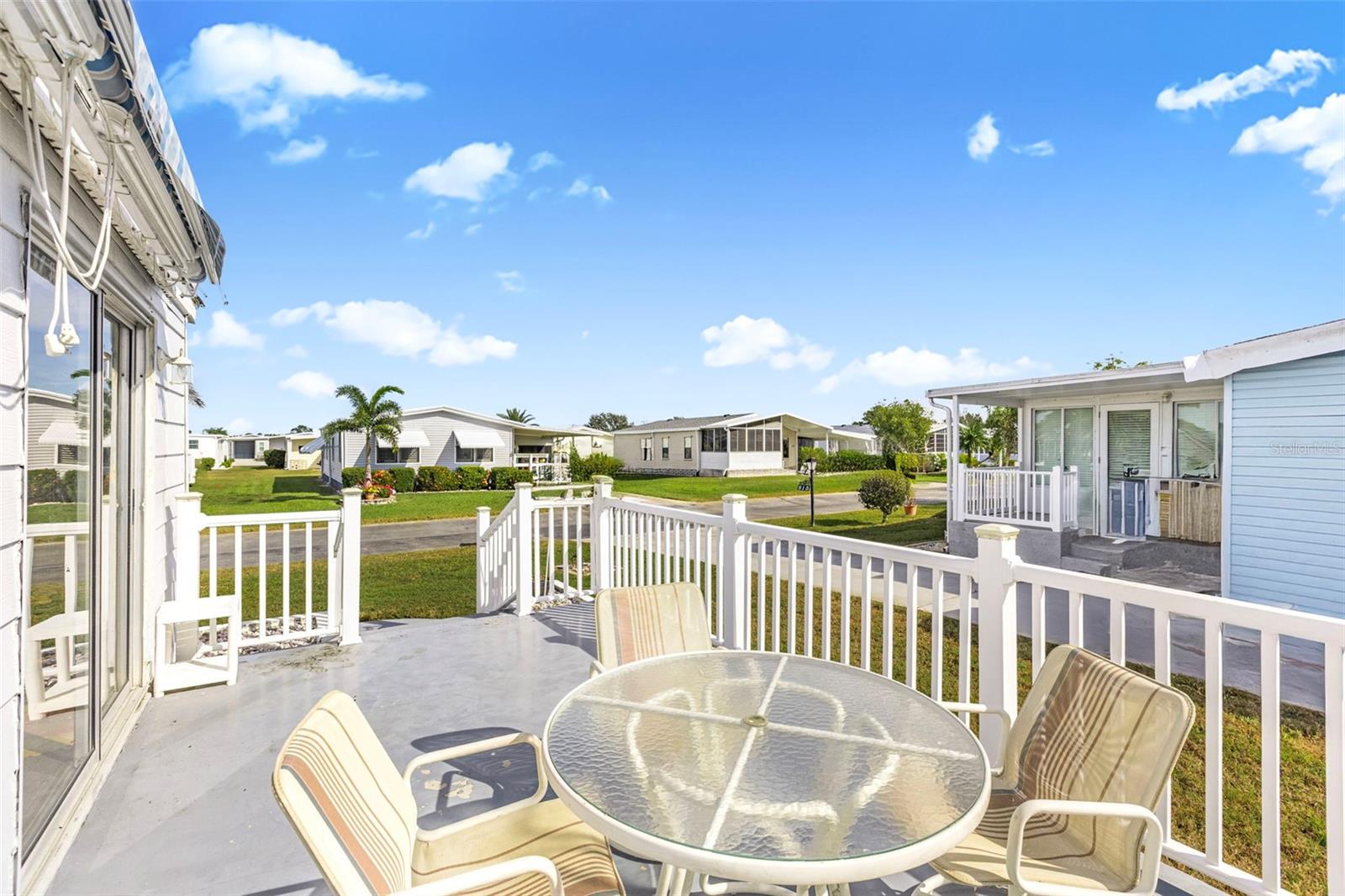 LA CASA MHP CO-OP - Residential