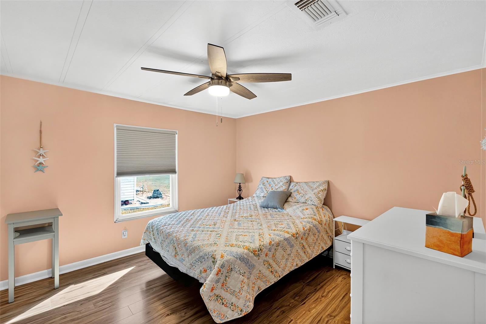 LA CASA MHP CO-OP - Residential