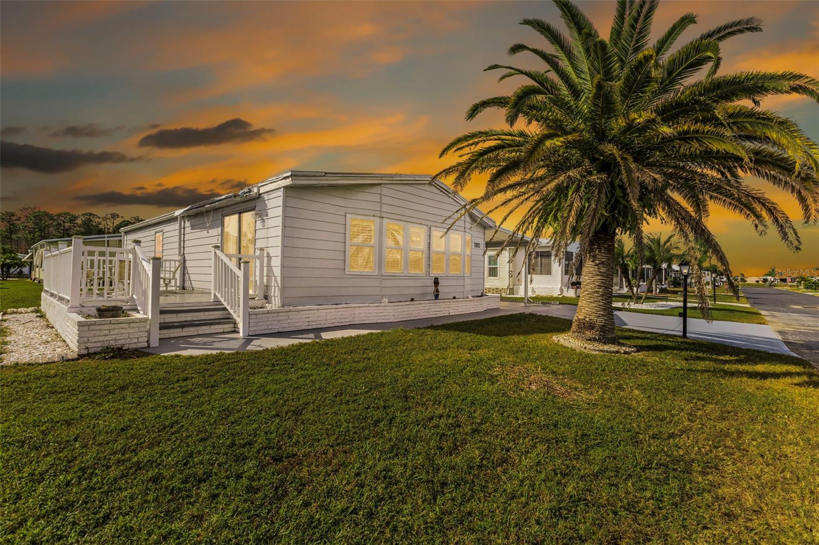 LA CASA MHP CO-OP - Residential