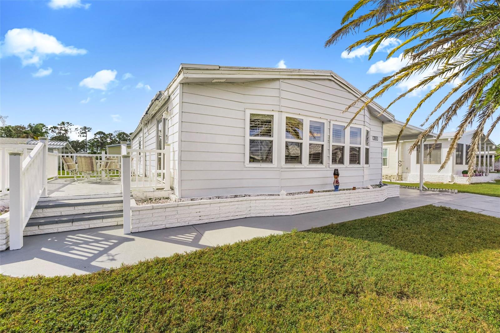 LA CASA MHP CO-OP - Residential