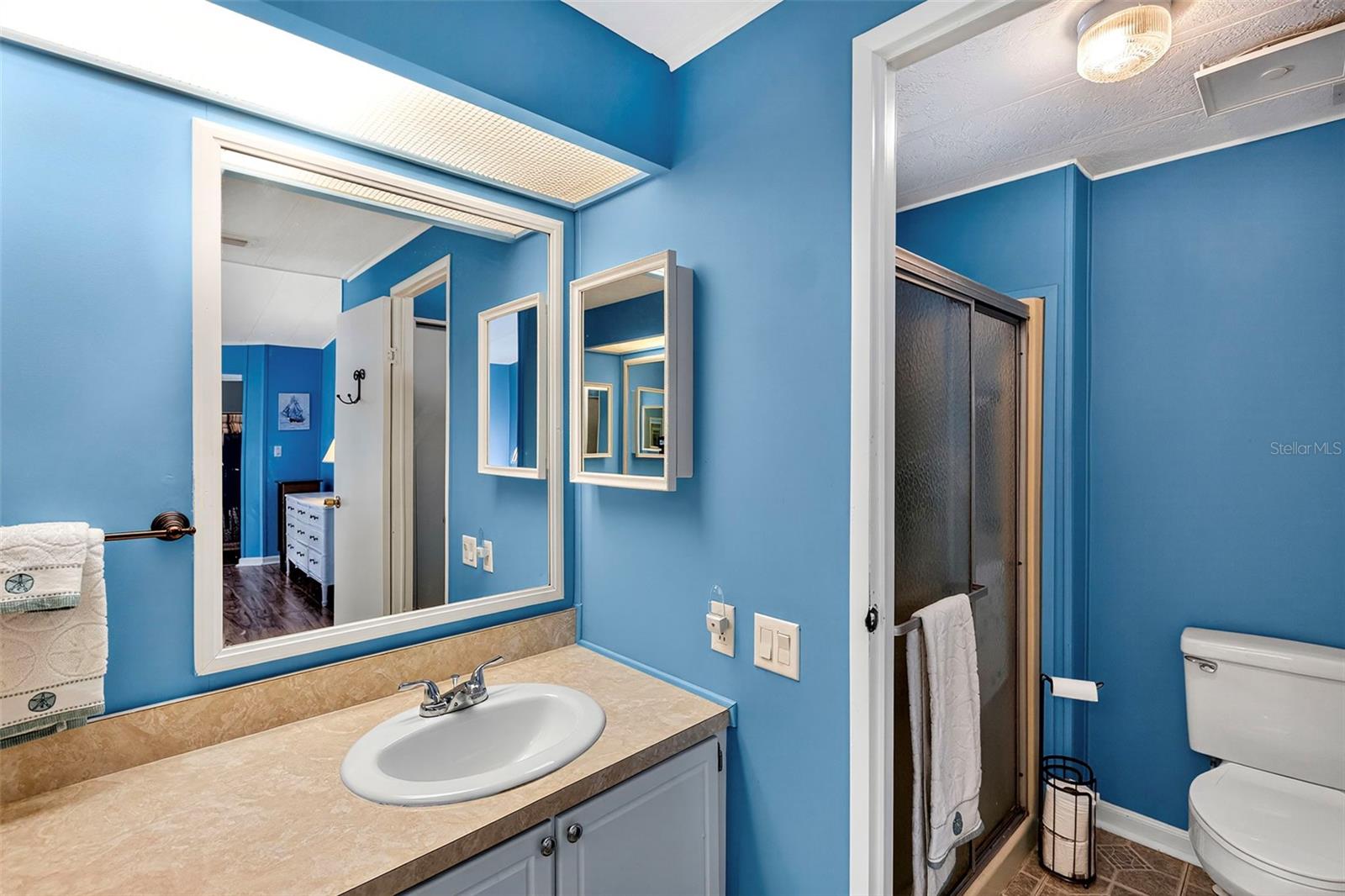 LA CASA MHP CO-OP - Residential