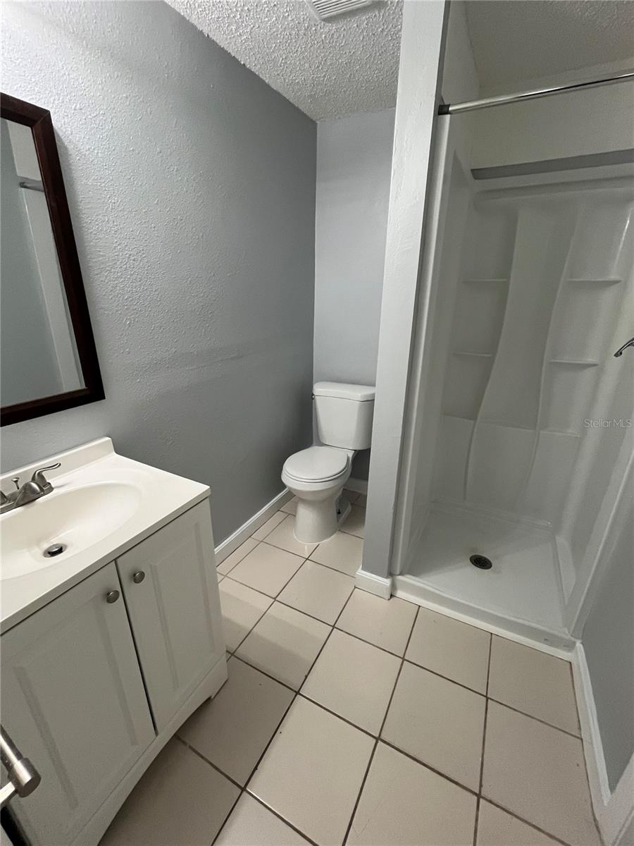 HOLIDAY LAKE ESTATES - Residential Lease