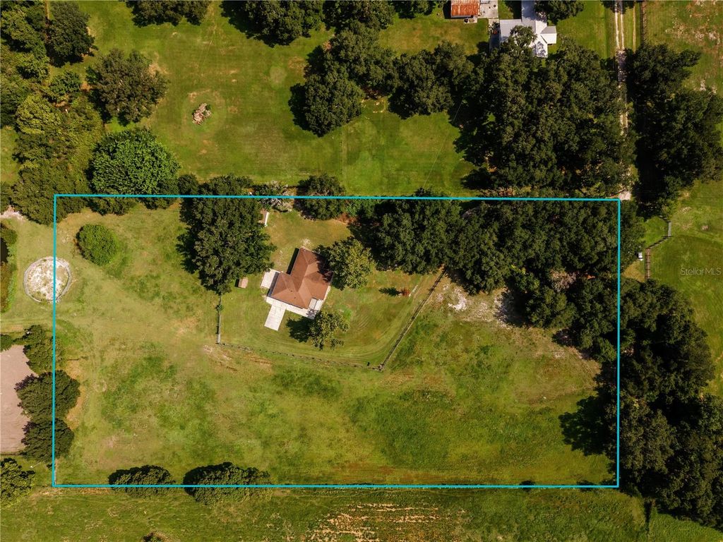 Photo of 3430 Westshore Drive, Saint Cloud, FL 34772 (MLS # S5154115)