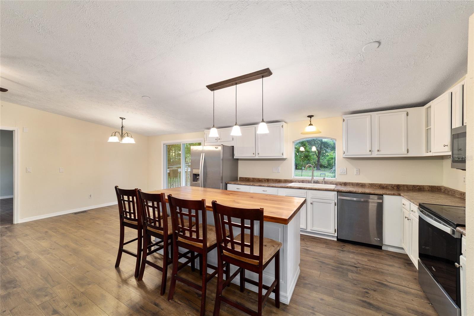 PLEASANT HILLS - Residential