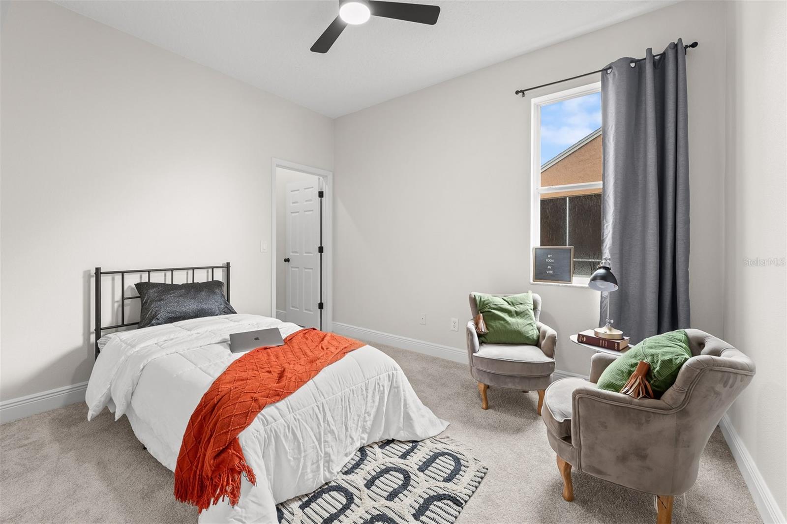 UNIVERSITY ESTATES - Residential