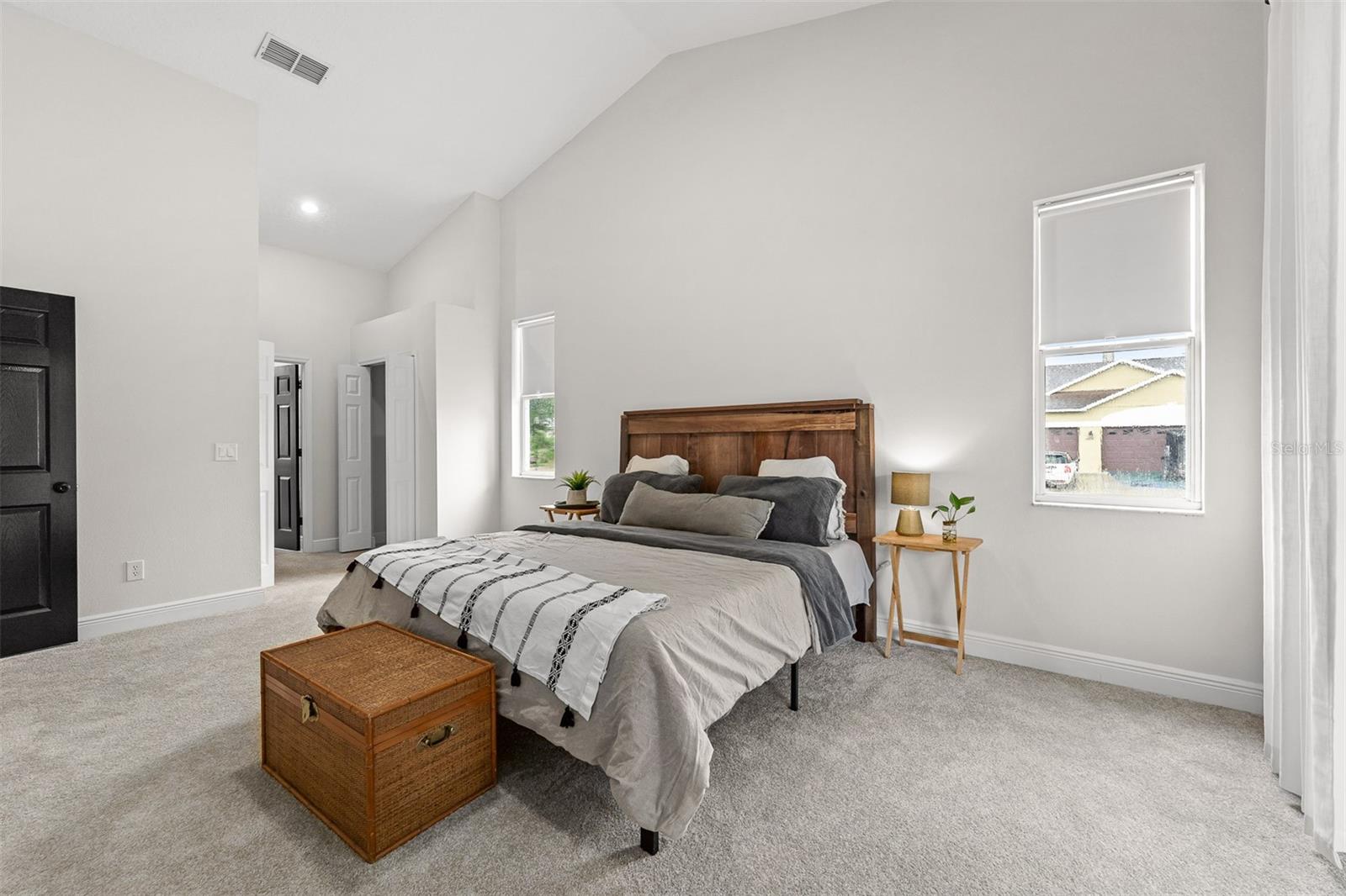 UNIVERSITY ESTATES - Residential
