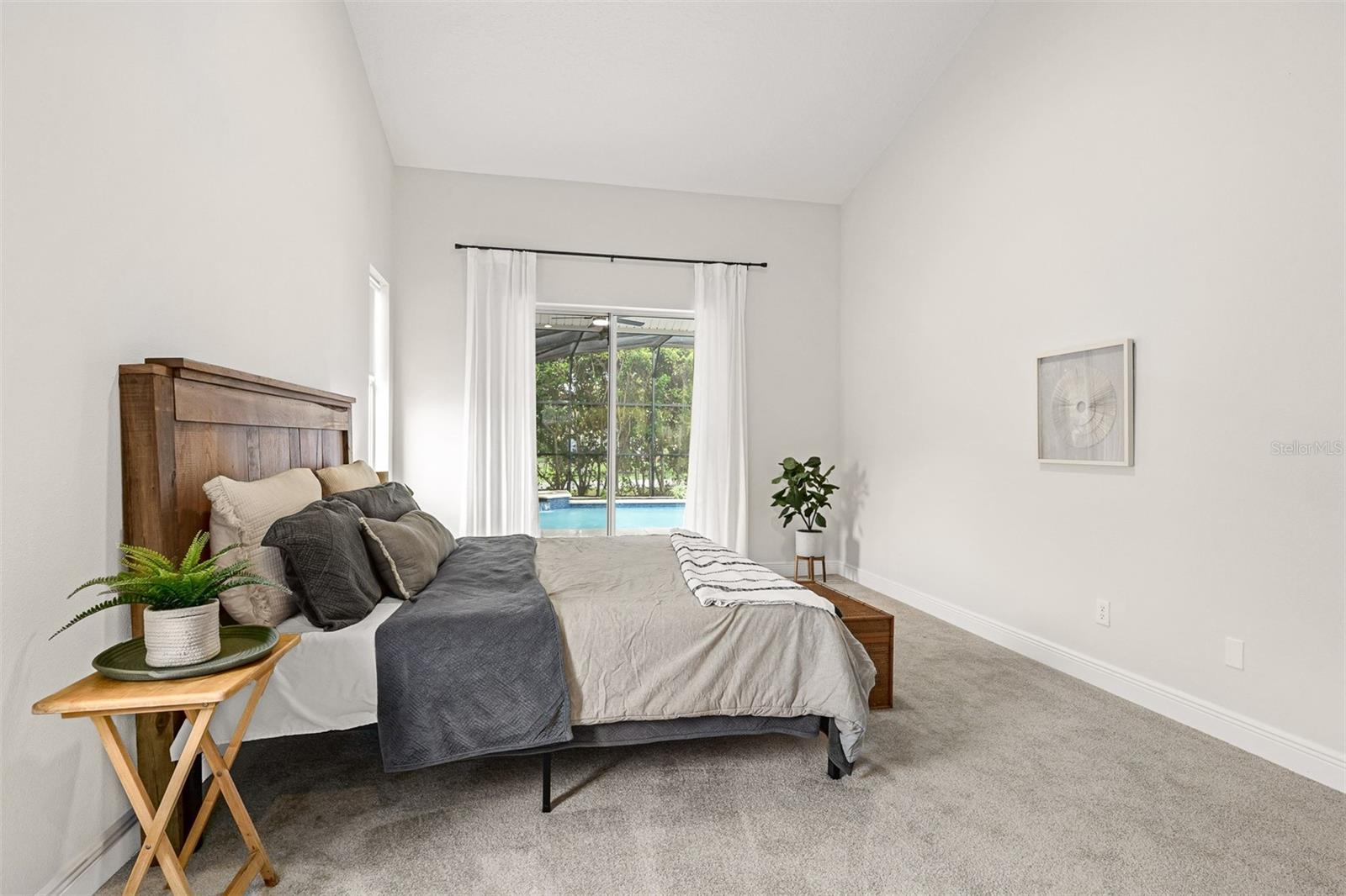 UNIVERSITY ESTATES - Residential