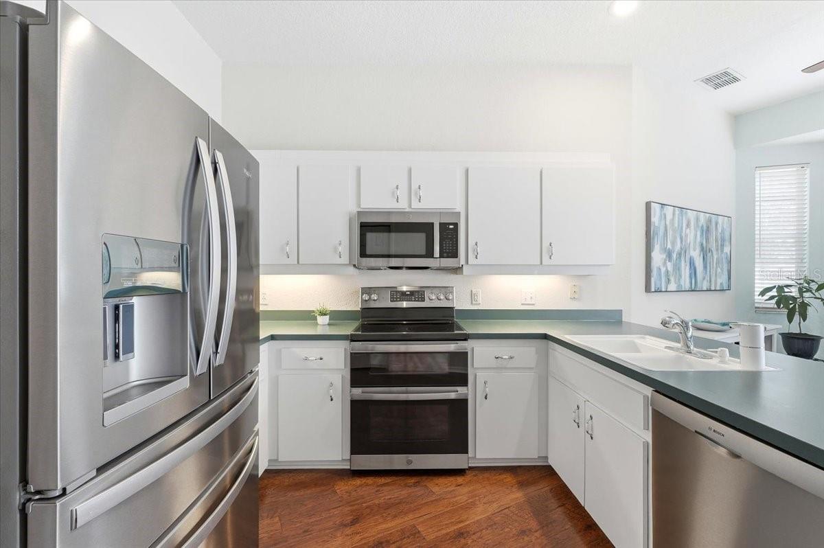 HUNTERS RIDGE - Residential