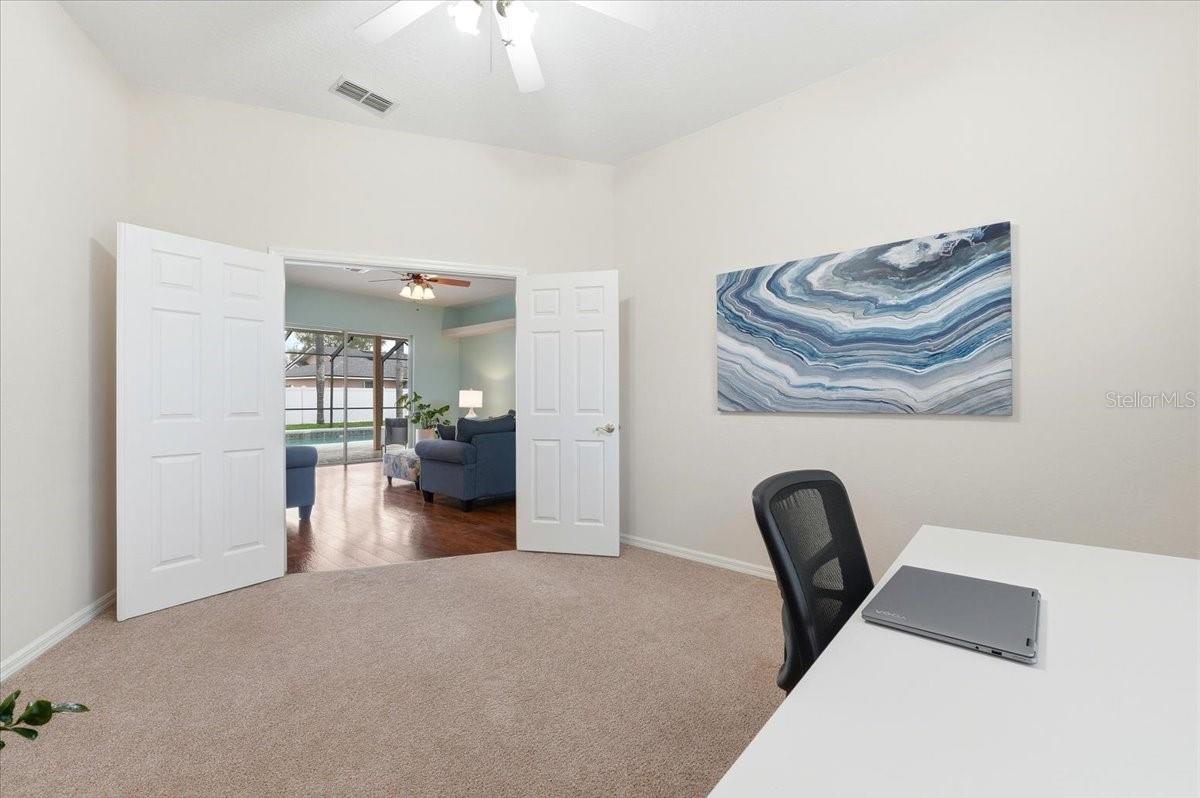 HUNTERS RIDGE - Residential