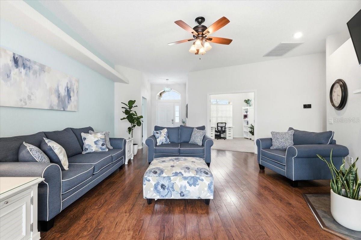 HUNTERS RIDGE - Residential