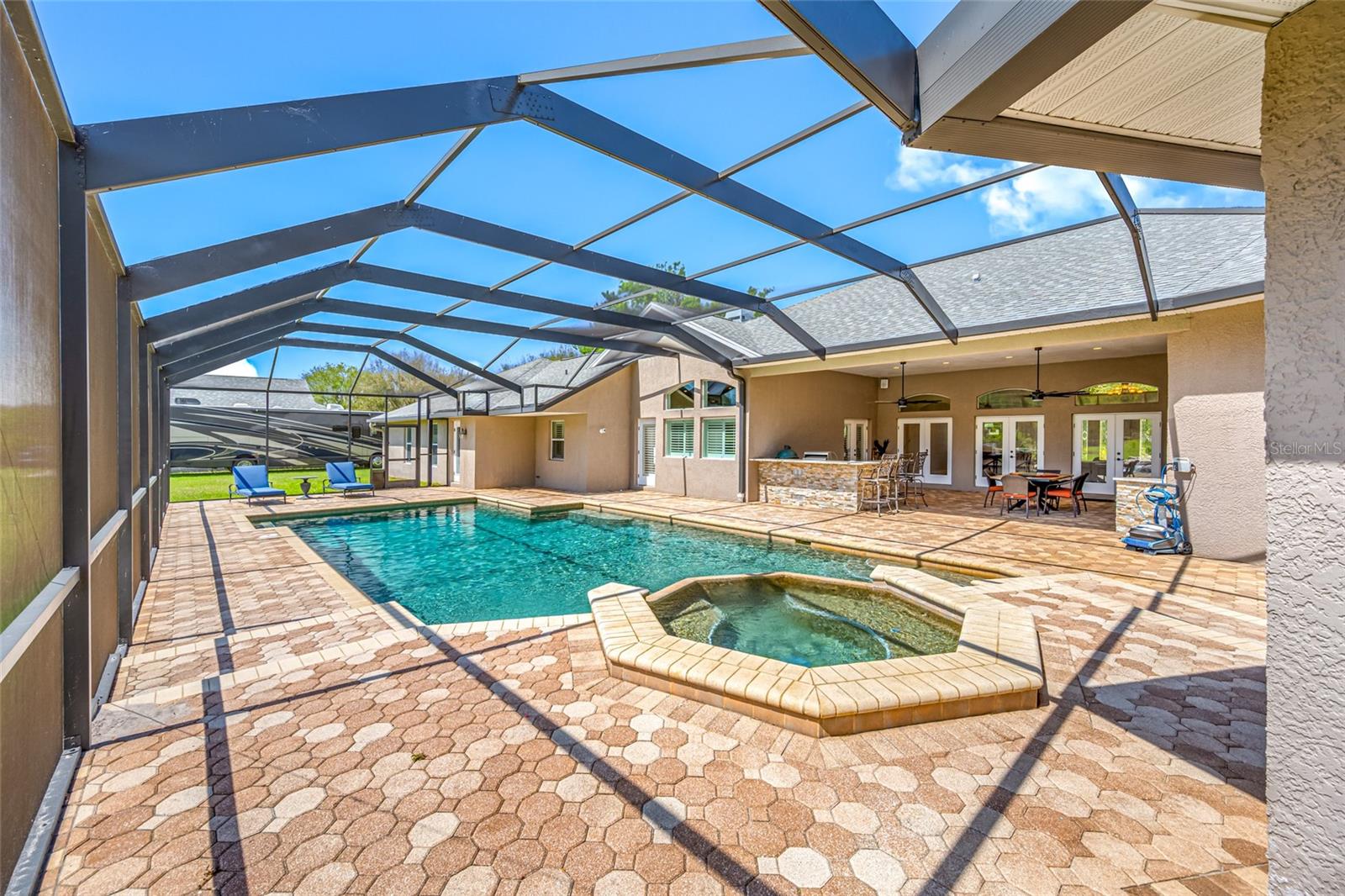 PASCO TRAILS - Residential