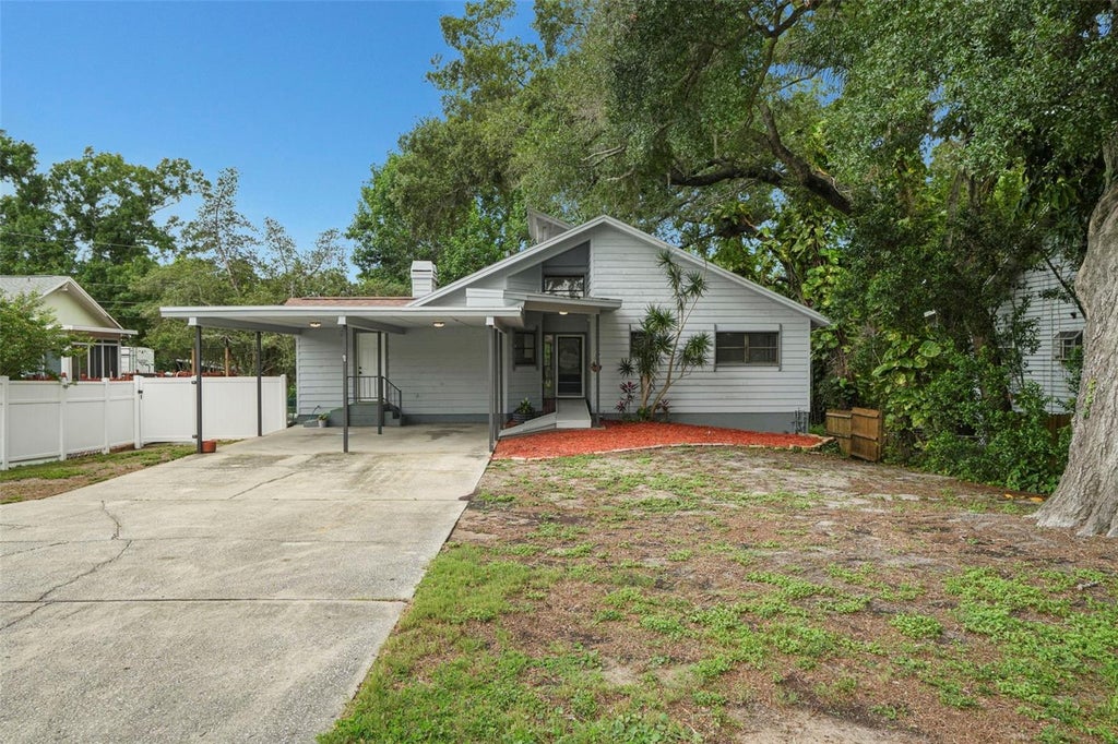 Photo of 210 Edgewood Avenue, Clearwater, FL 33755 (MLS # TB8525751)
