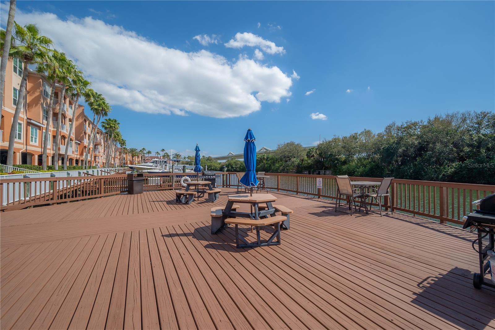 CULBREATH KEY BAYSIDE CONDOMIN - Residential