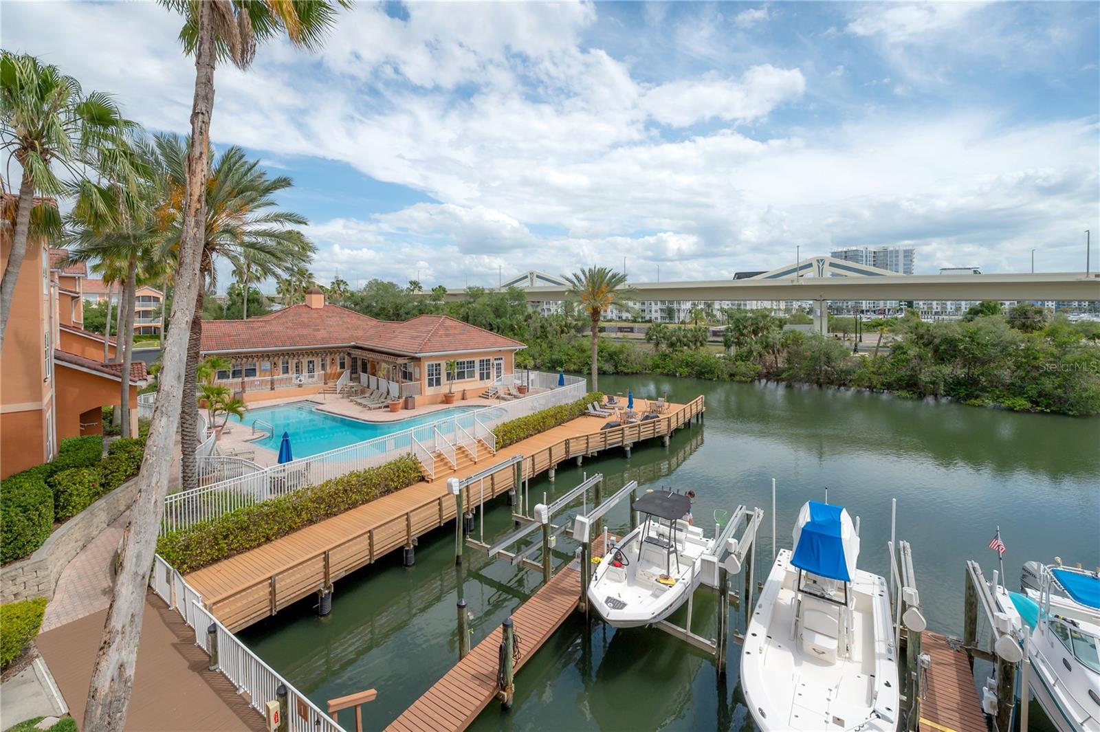 CULBREATH KEY BAYSIDE CONDOMIN - Residential
