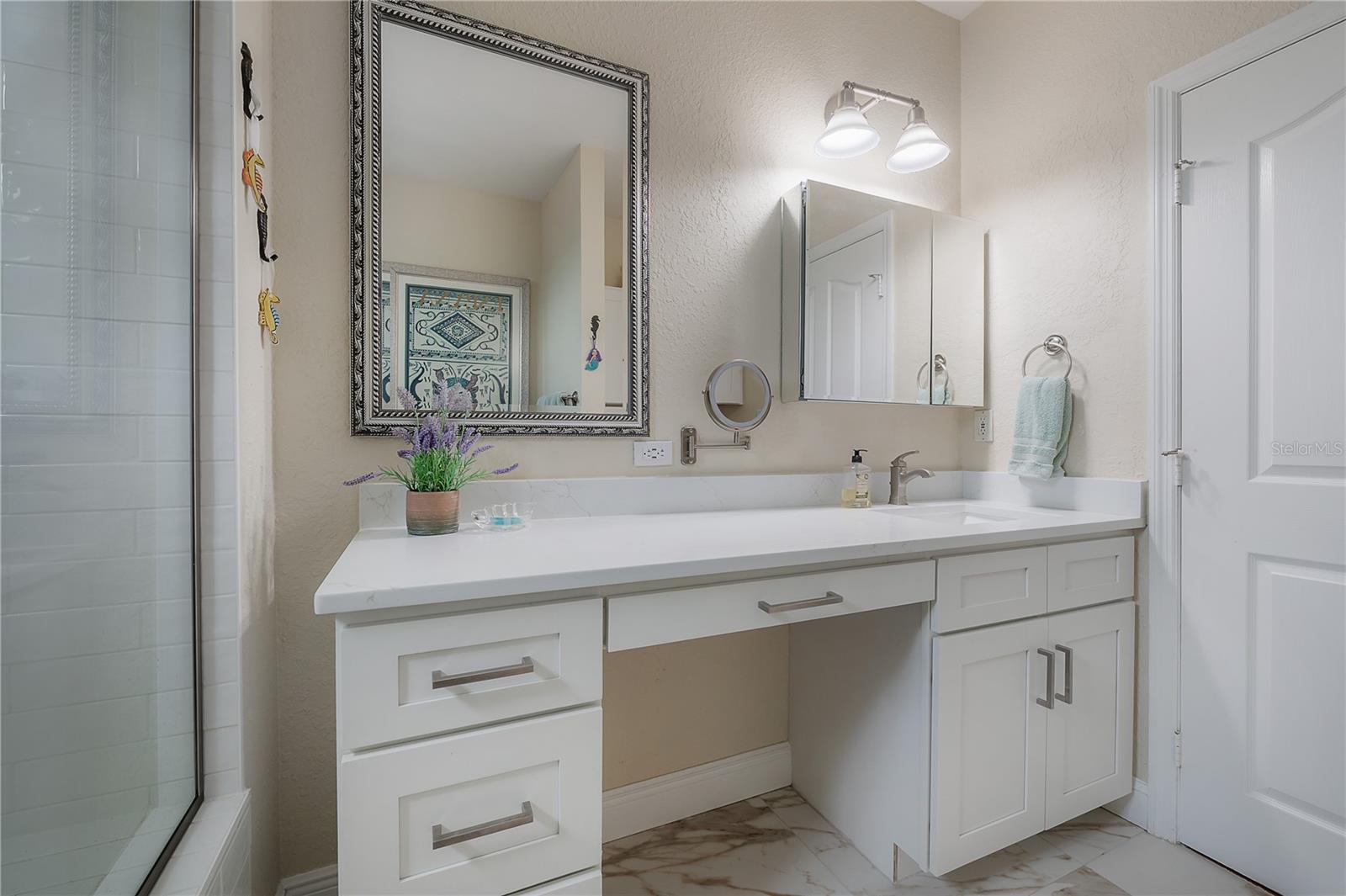 CULBREATH KEY BAYSIDE CONDOMIN - Residential