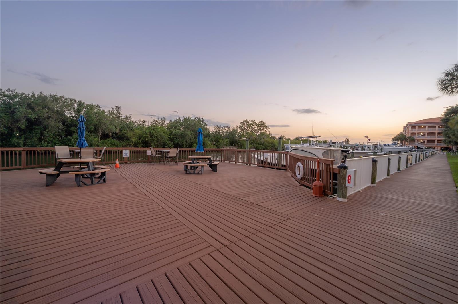 CULBREATH KEY BAYSIDE CONDOMIN - Residential