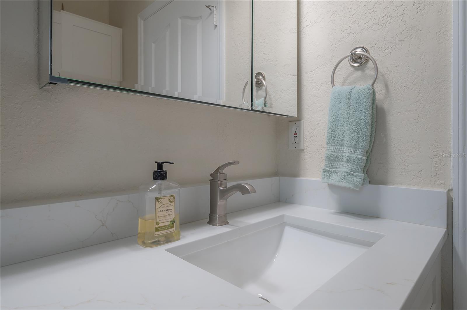 CULBREATH KEY BAYSIDE CONDOMIN - Residential