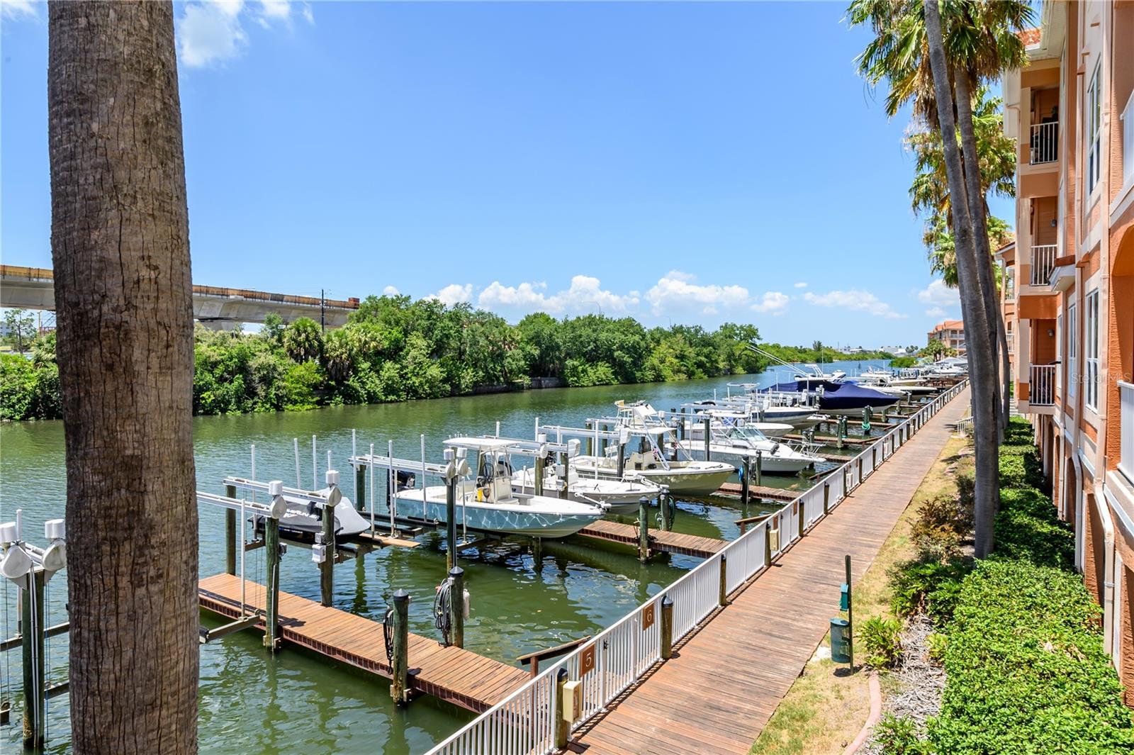 CULBREATH KEY BAYSIDE CONDOMIN - Residential