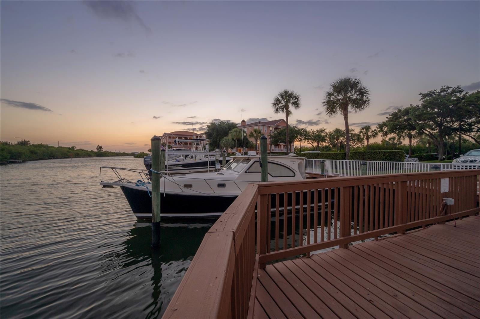 CULBREATH KEY BAYSIDE CONDOMIN - Residential