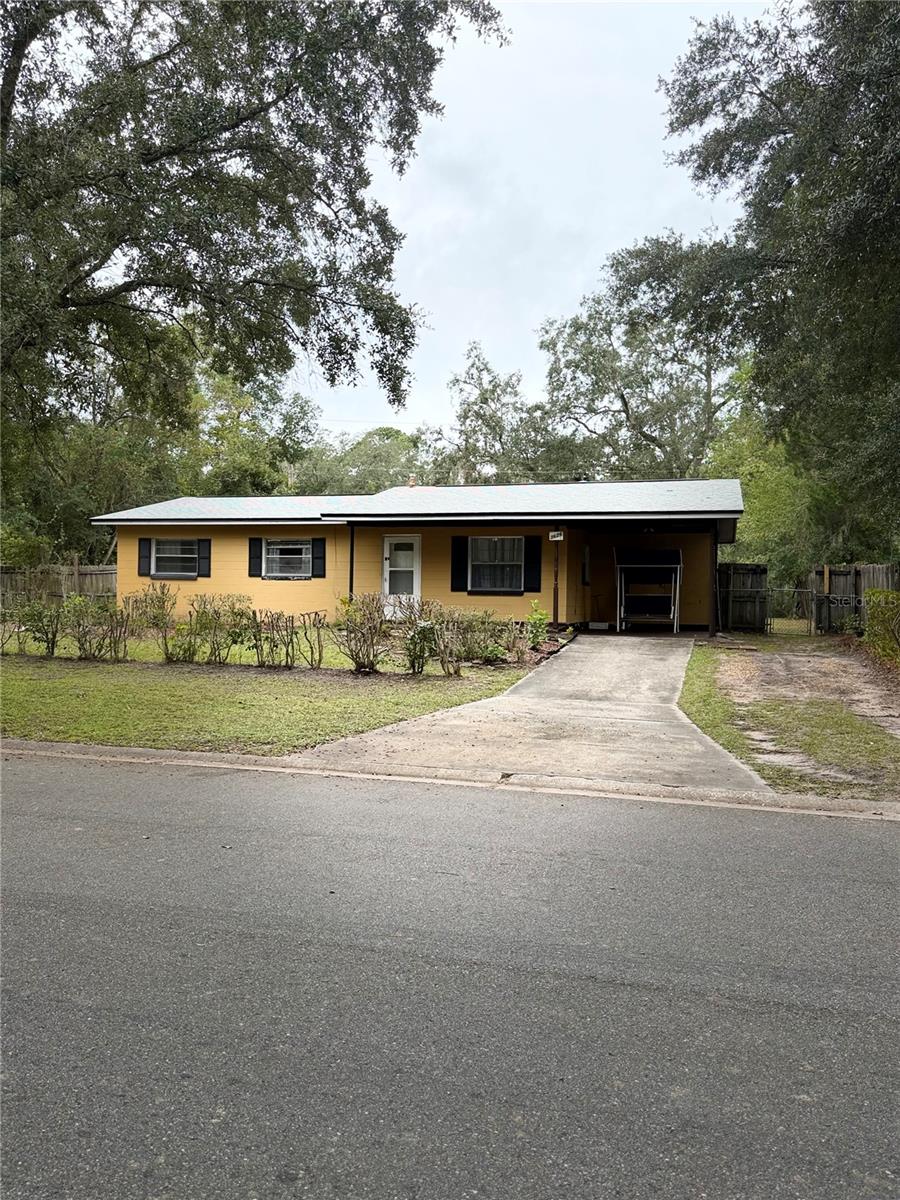 Photo of 3626 NE 12 St, Gainesville, FL 32609 (MLS # GC543707)