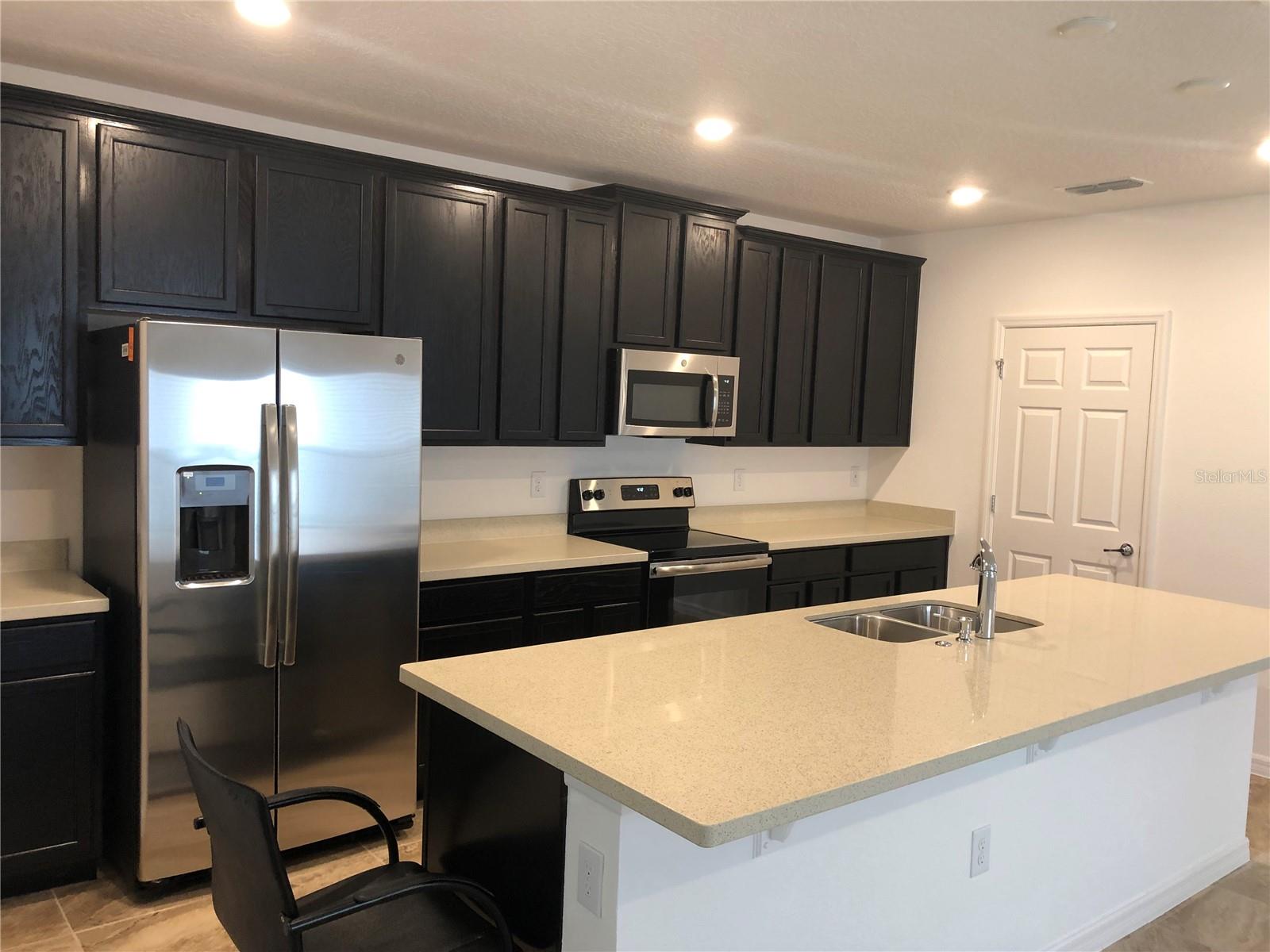 LAUREL ESTATES - Residential