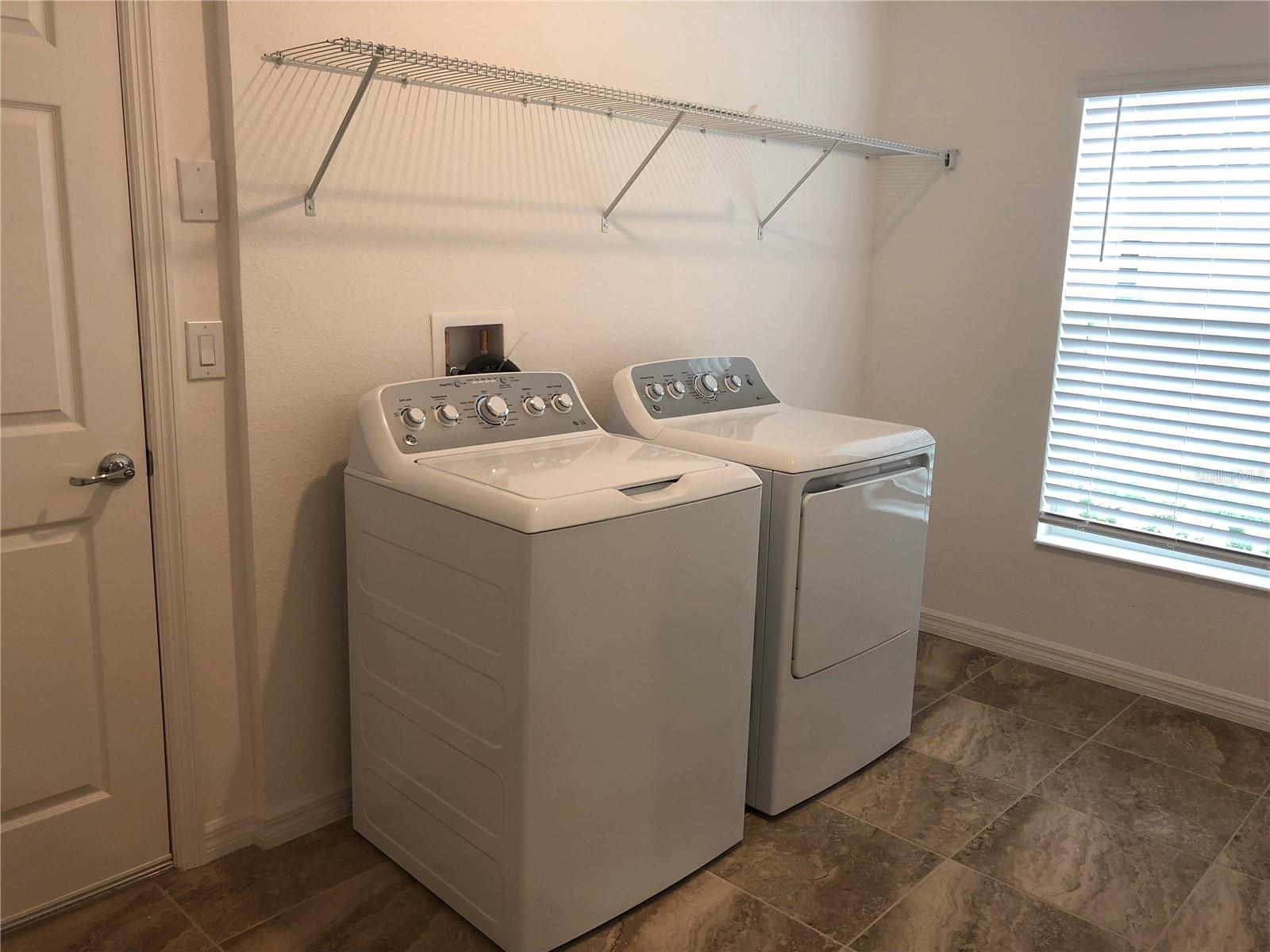 LAUREL ESTATES - Residential