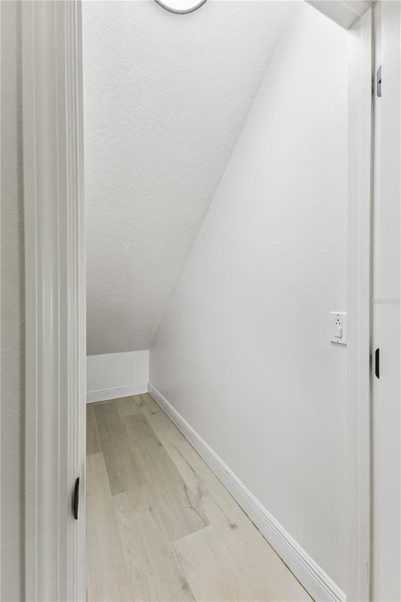 WESTWOOD HEIGHTS 18 17 30 - Residential